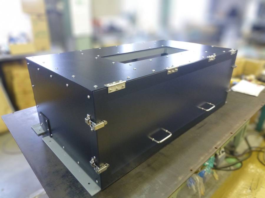 ポリカーボネイト製カバー